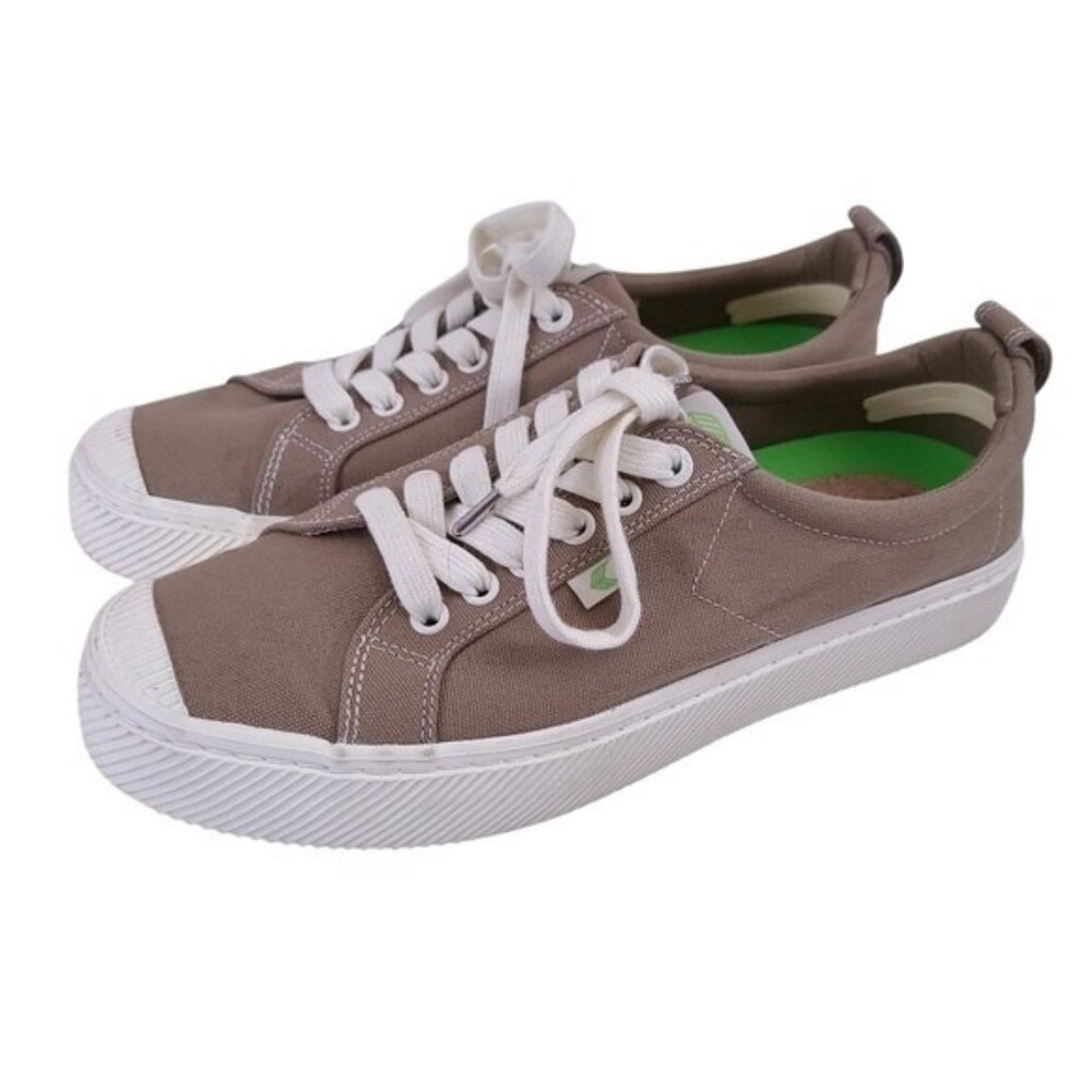 Cariuma Womens OCA Low Canvas Beige Sneakers Shoes Size 10.5